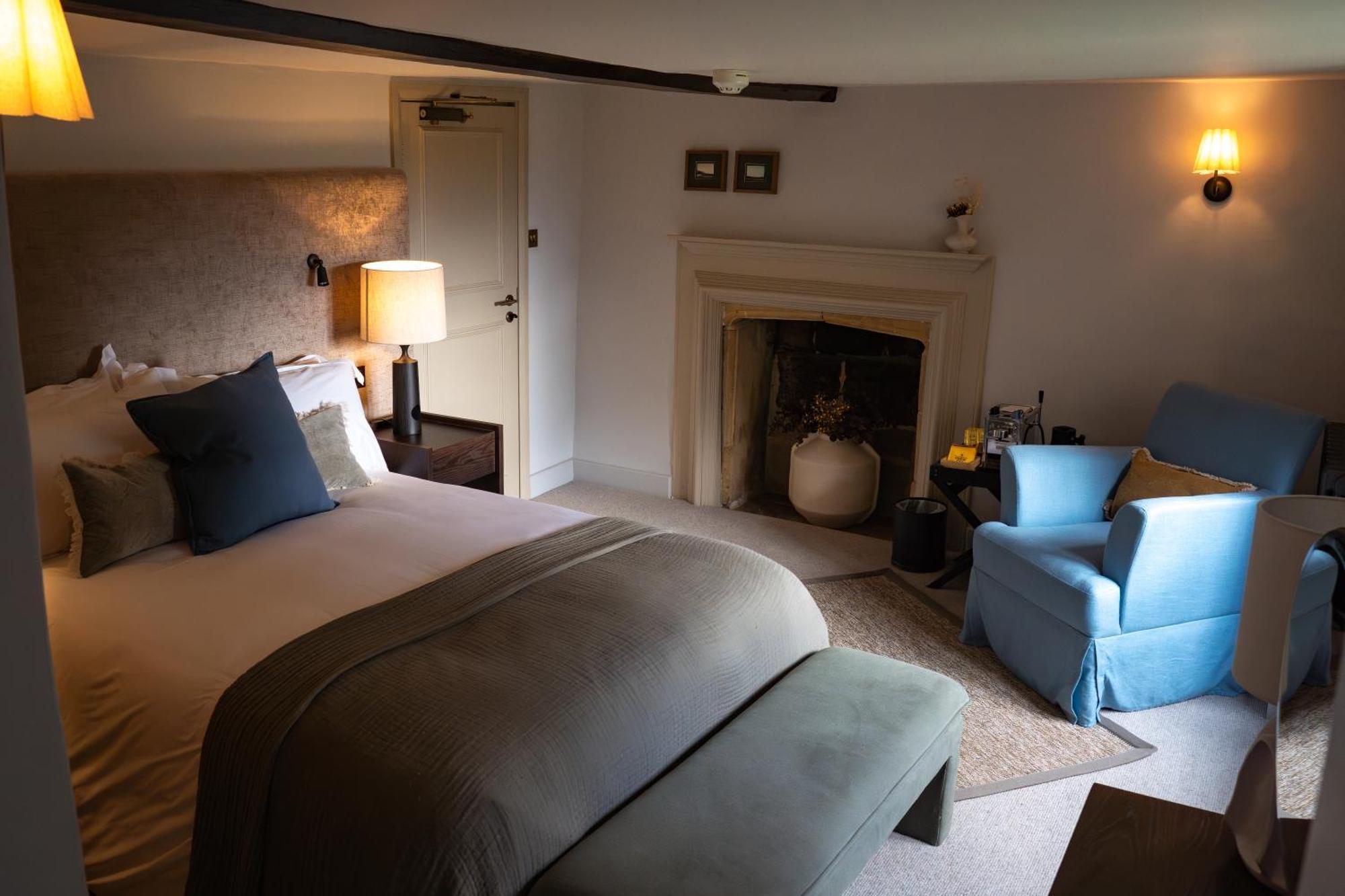 منزل الضيف تْشيبينْغْ كامبدين  في Charingworth Manor المظهر الخارجي الصورة